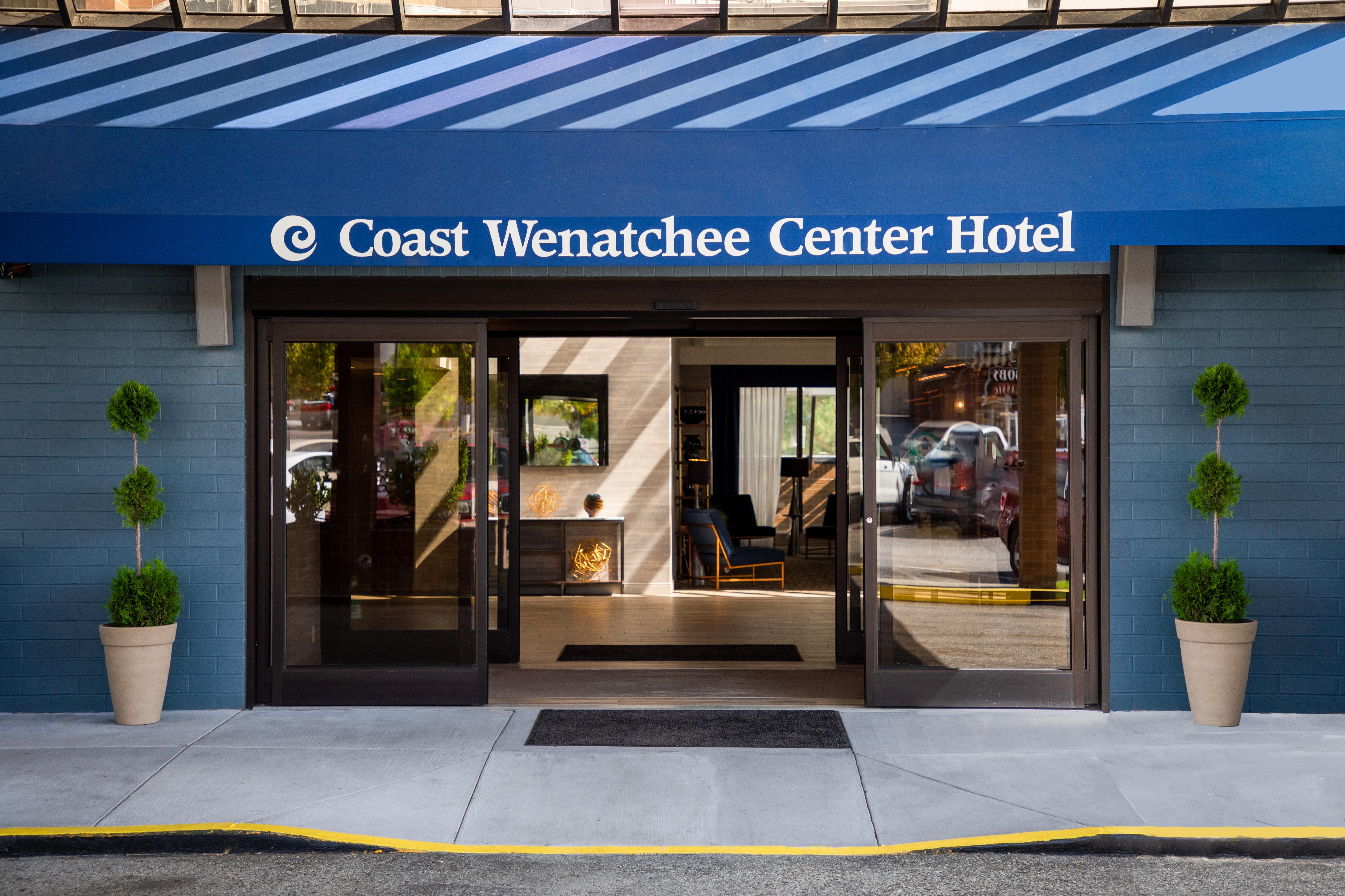 Coast Wenatchee Center Hotel (Adults Only) Exterior photo